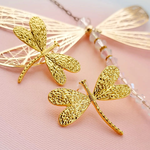 Brincos libelinha dourada PAMPA MIA ®