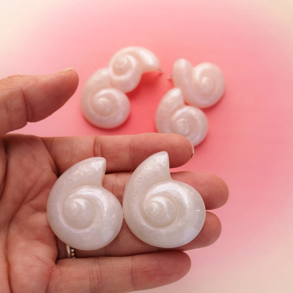 Brincos caracois brancos PAMPA MIA ®