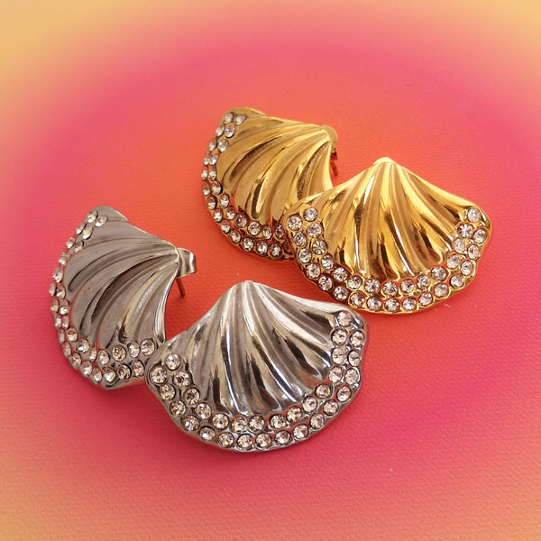 Brincos concha com pedras PAMPA MIA ®