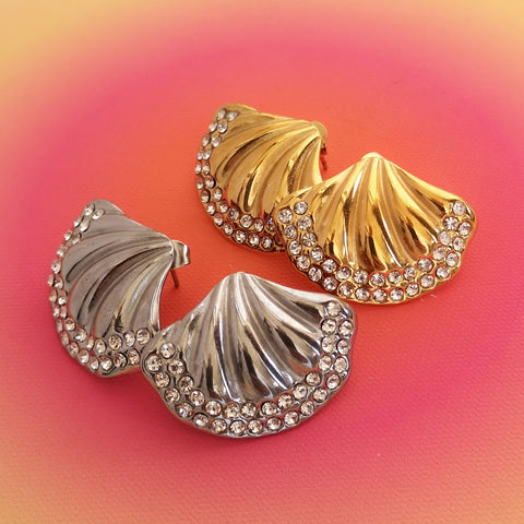 Brincos concha com pedras PAMPA MIA ®