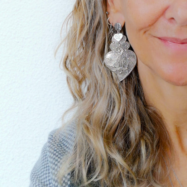 Brincos prateados Coração de Viana PAMPA MIA ®